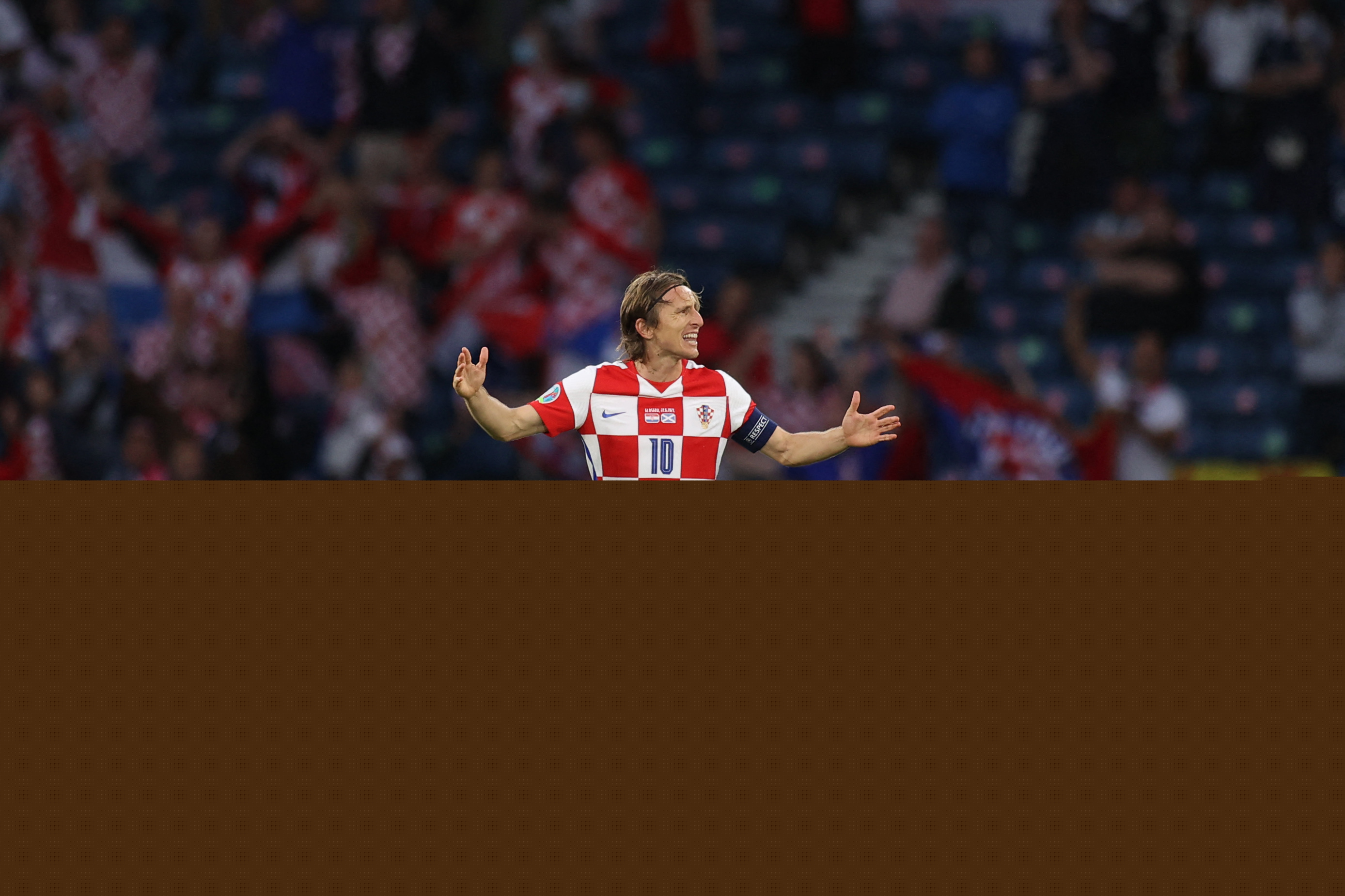 [中超]汪海健角球直接攻门 完美弧线直挂死角