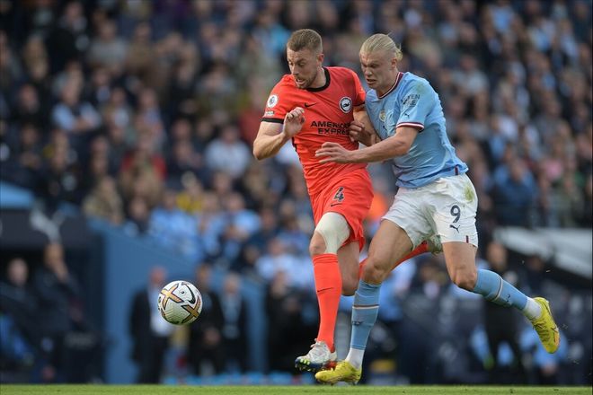 124-111！老鹰客场掀翻勇士，亚历山大·沃克24分，6200万合同值了