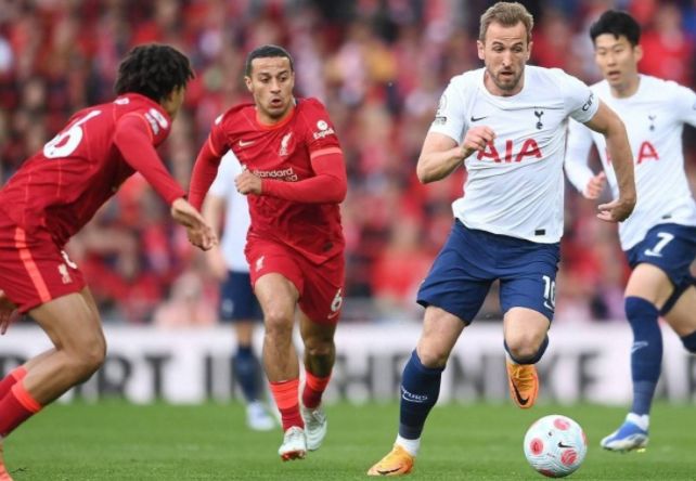 阿森纳0-0闷平利物浦！5连胜被终结，仍6分领跑英超，三叉戟哑火