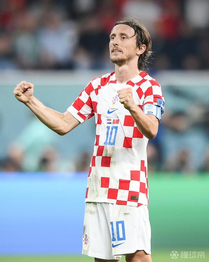 LOL：Uzi有望重回赛场，Doran直播摆烂惹众怒，Faker职业生涯遭重