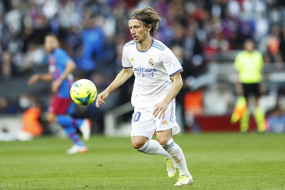 打职业不拼技术拼颜值？网友怒斥KPL开始变味：流量比技术更重要