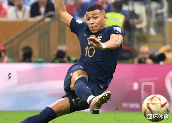 《最终幻想7》重制三部曲将带来感人结局 解答所有谜团